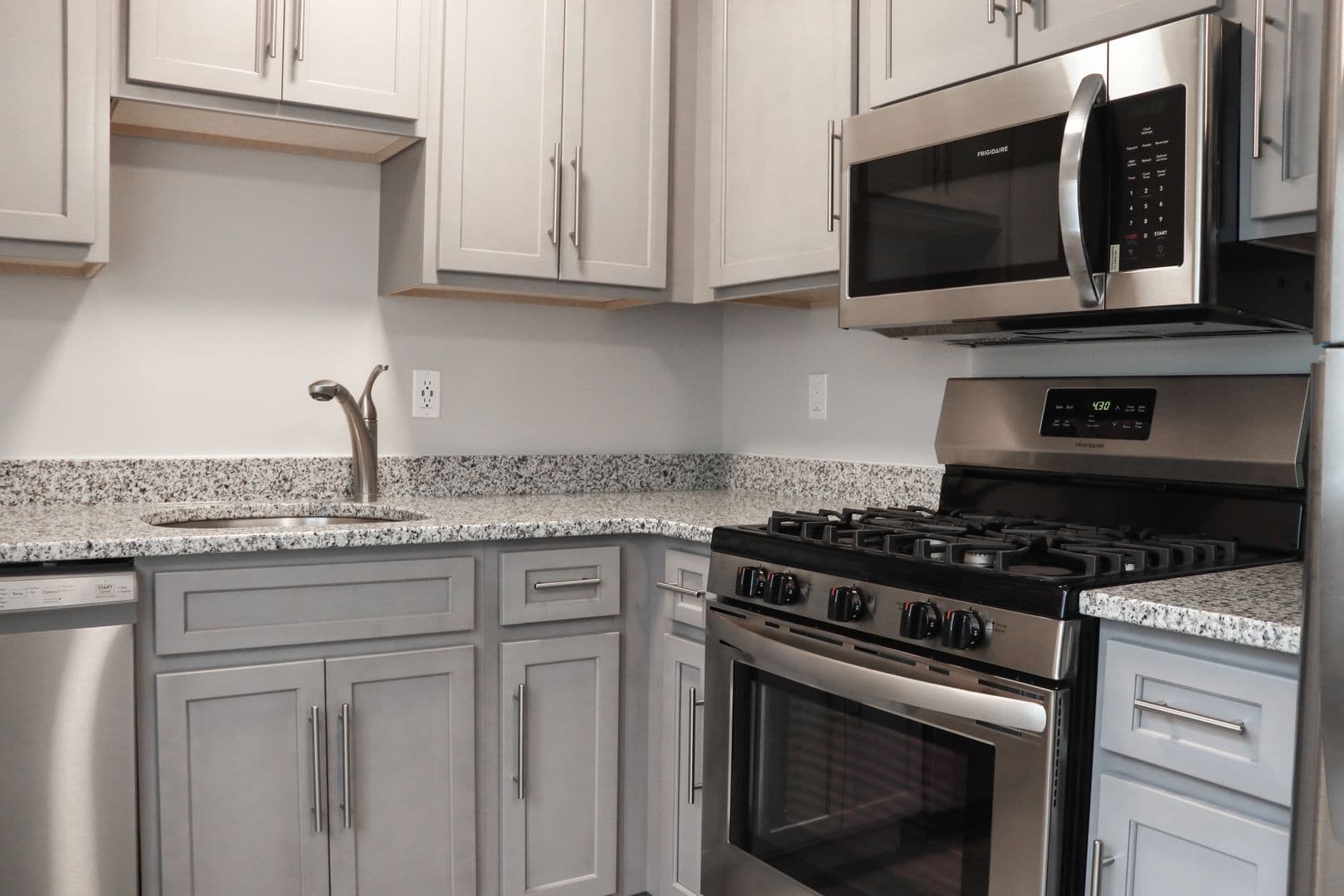 Norwalk Apartment: 3 Bedford Ave