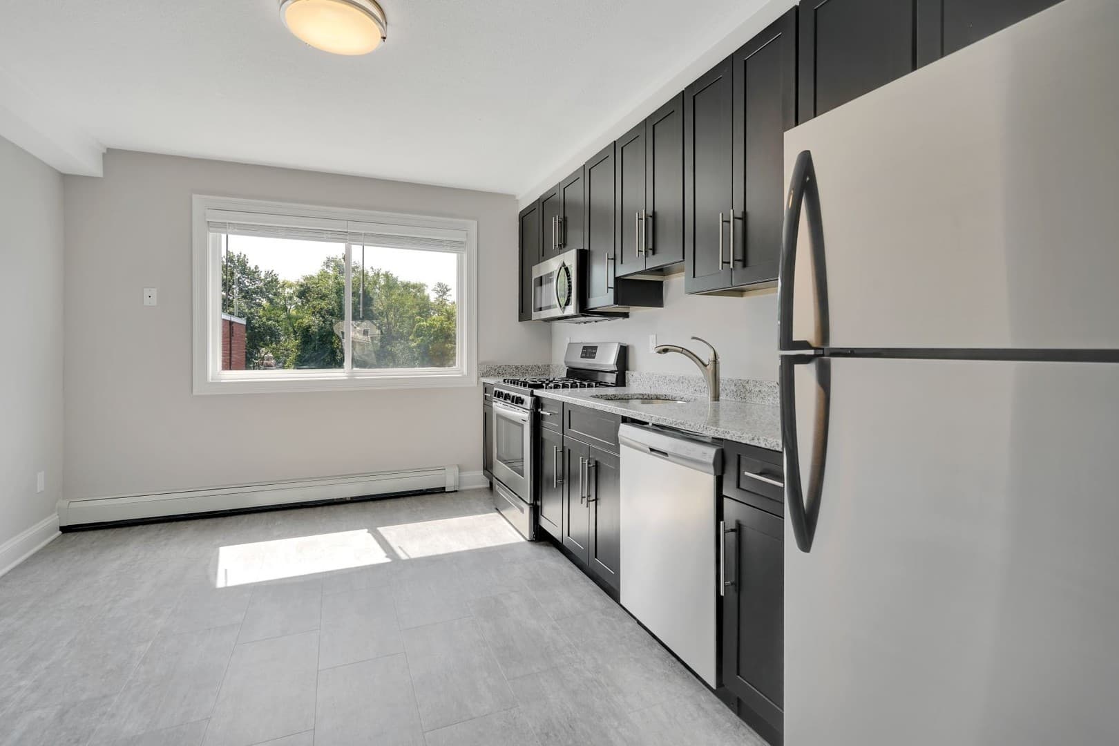 Norwalk Apartment: 3 Bedford Ave