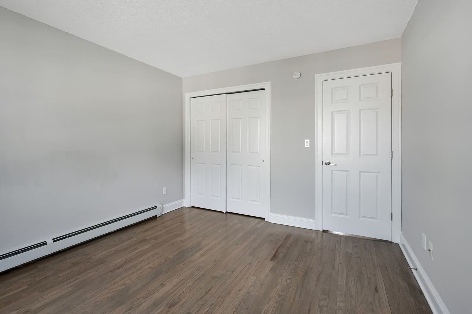 Norwalk Apartment: 21 Clinton Ave