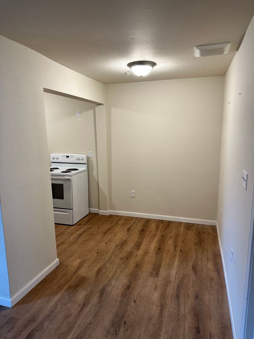 Little Rock Apartment: 719 Brookside Dr