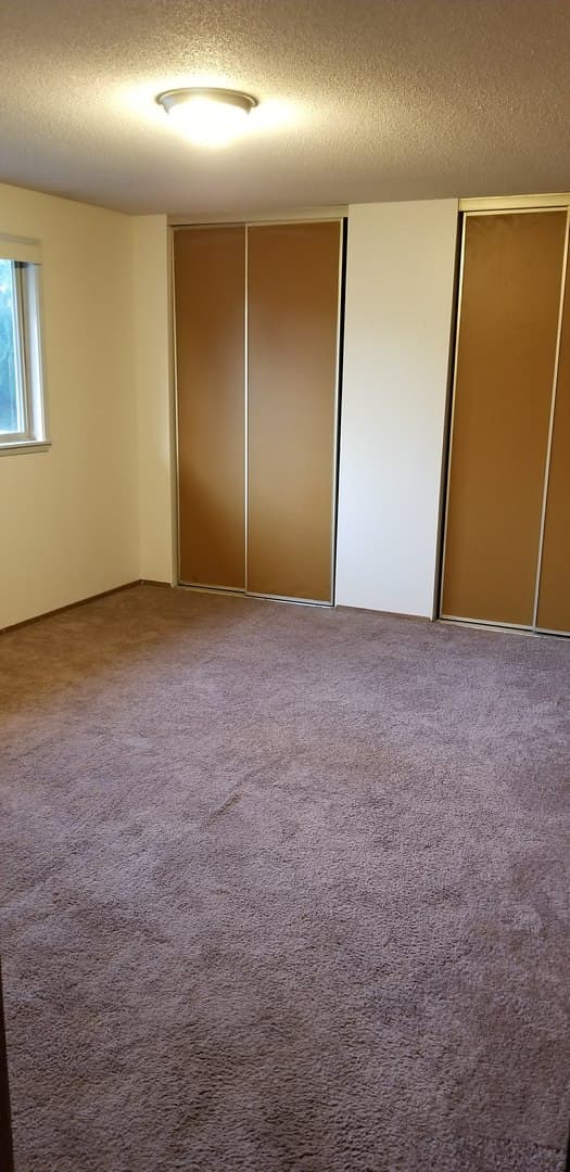 Tacoma Apartment: 622 S Steele St