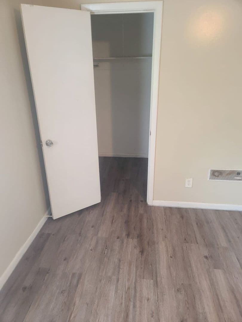 Little Rock Apartment: 719 Brookside Dr