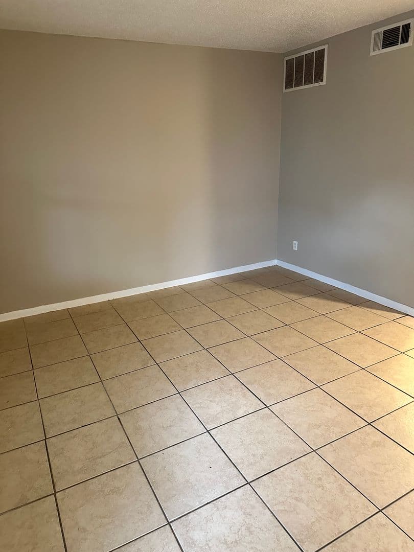 Little Rock Apartment: 619 Brookside Dr