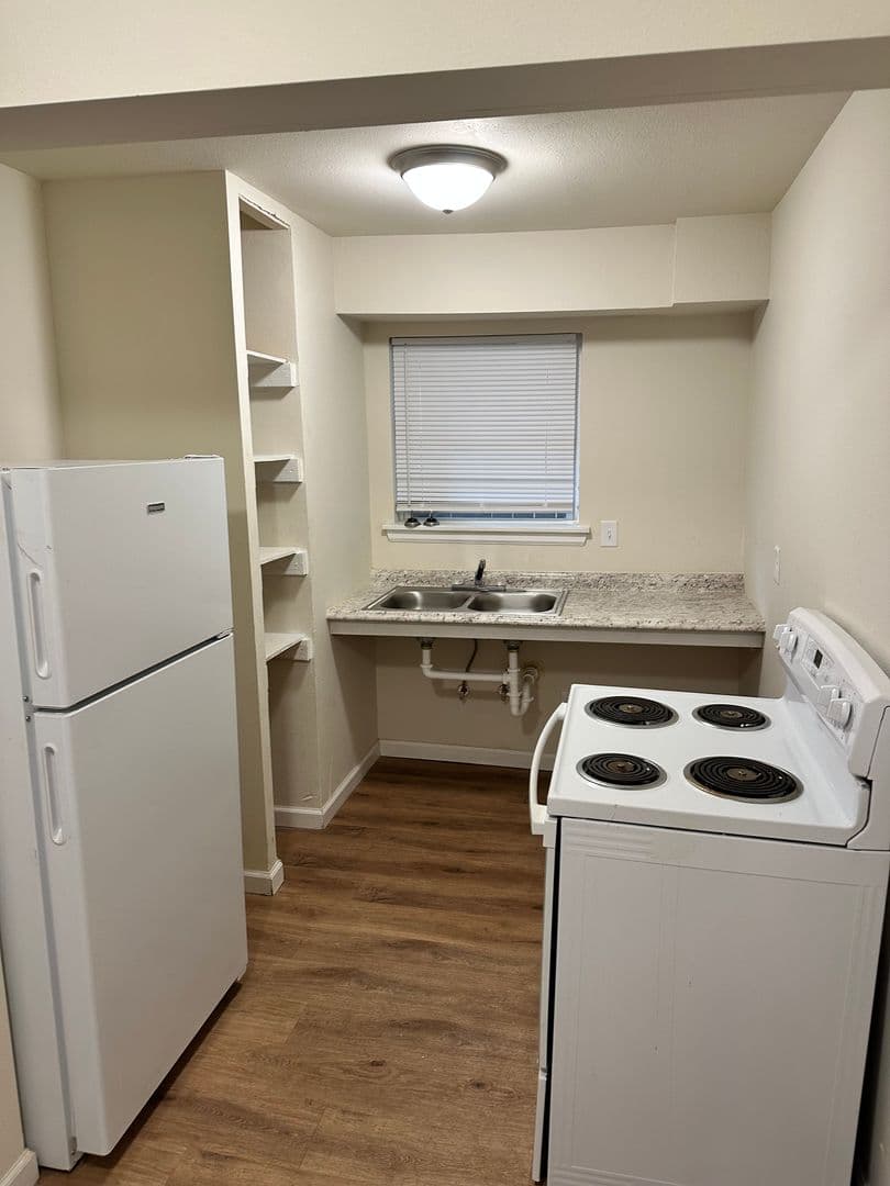 Little Rock Apartment: 719 Brookside Dr