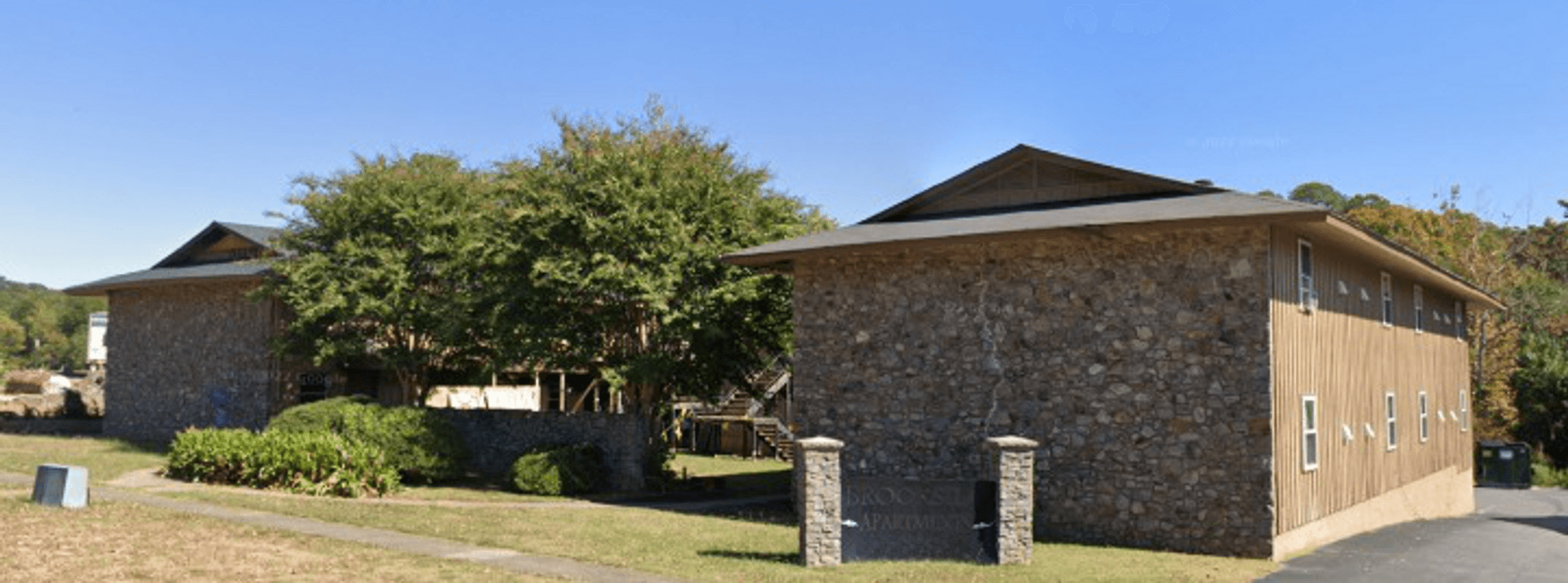Little Rock Apartment: 719 Brookside Dr