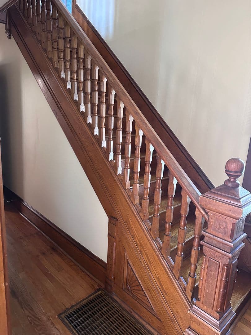Pleasant Gap House: 214 S. Harrison Road