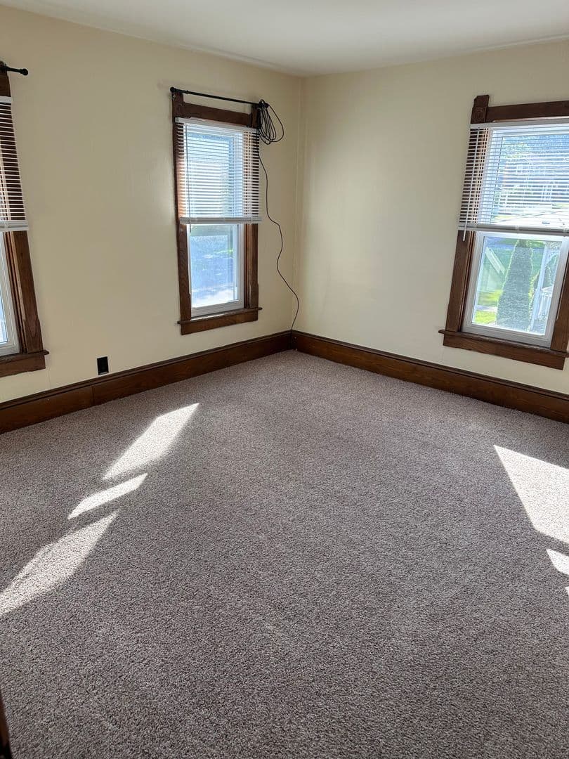 Pleasant Gap House: 214 S. Harrison Road