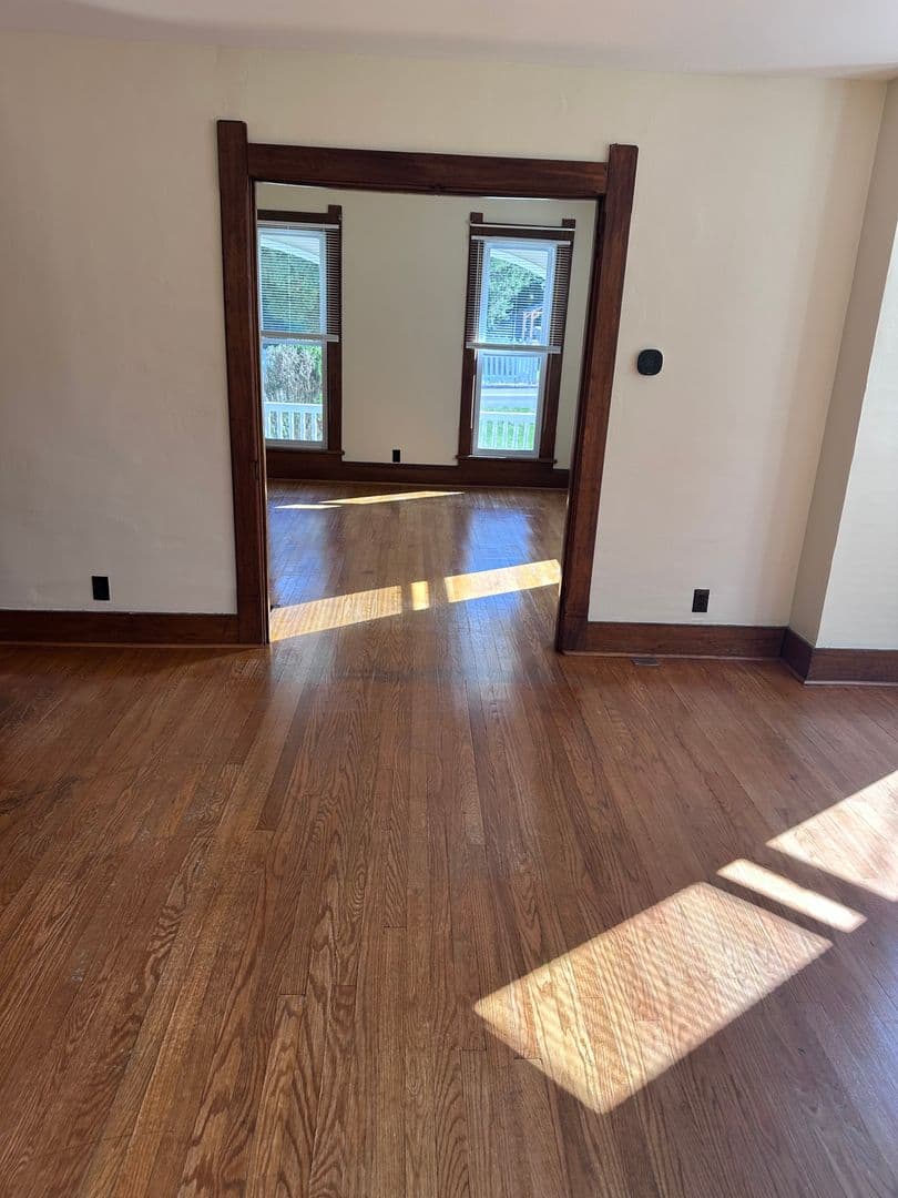 Pleasant Gap House: 214 S. Harrison Road