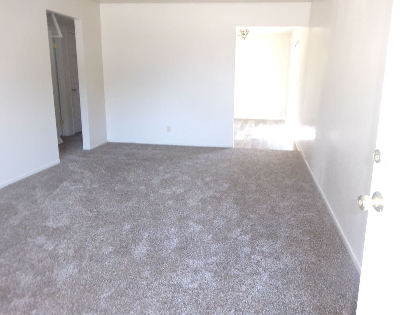 STOCKTON Apartment: 3428, 3430 & 3432 ROANOKE CT