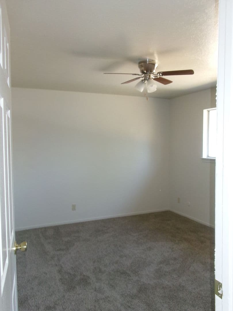 STOCKTON Apartment: 3428, 3430 & 3432 ROANOKE CT