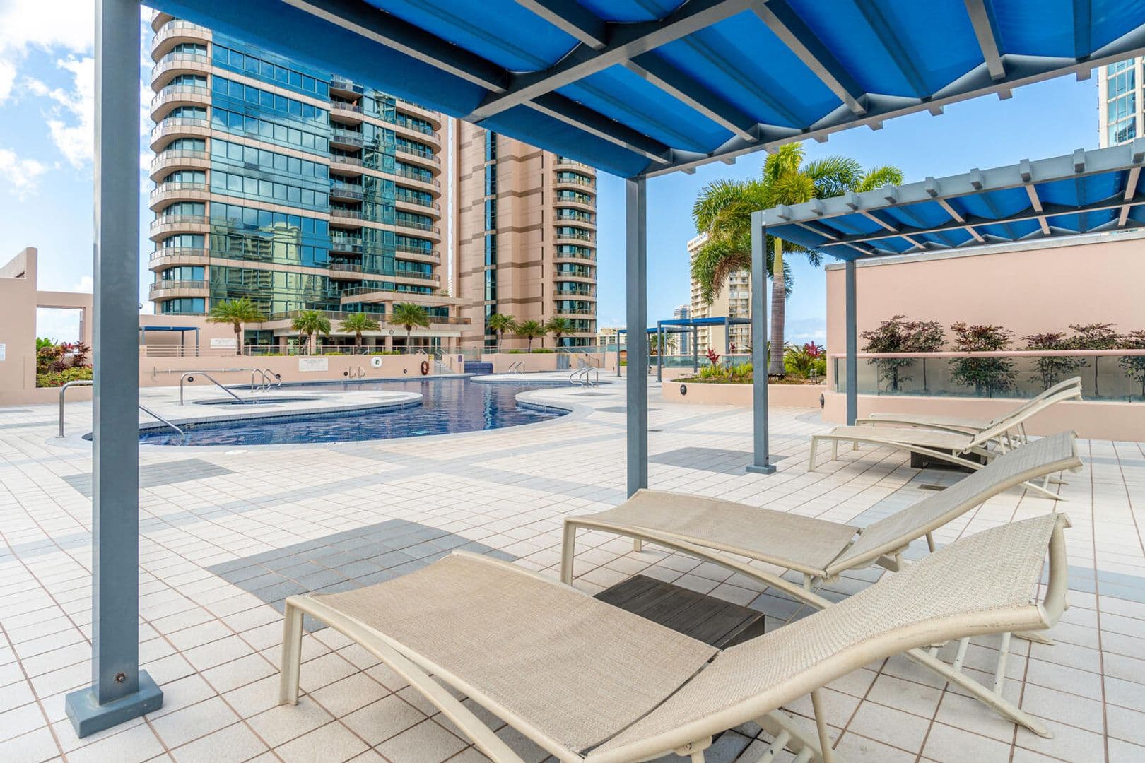 Honolulu Condo: 1888 Kalakaua Ave. Unit 3504