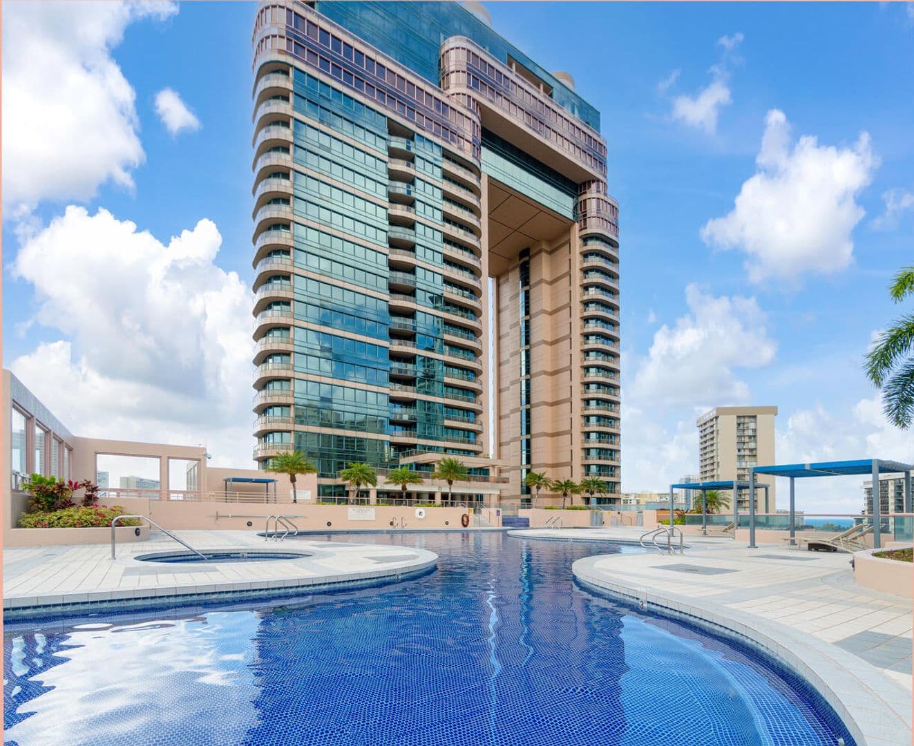 Honolulu Condo: 1888 Kalakaua Ave. Unit 3504