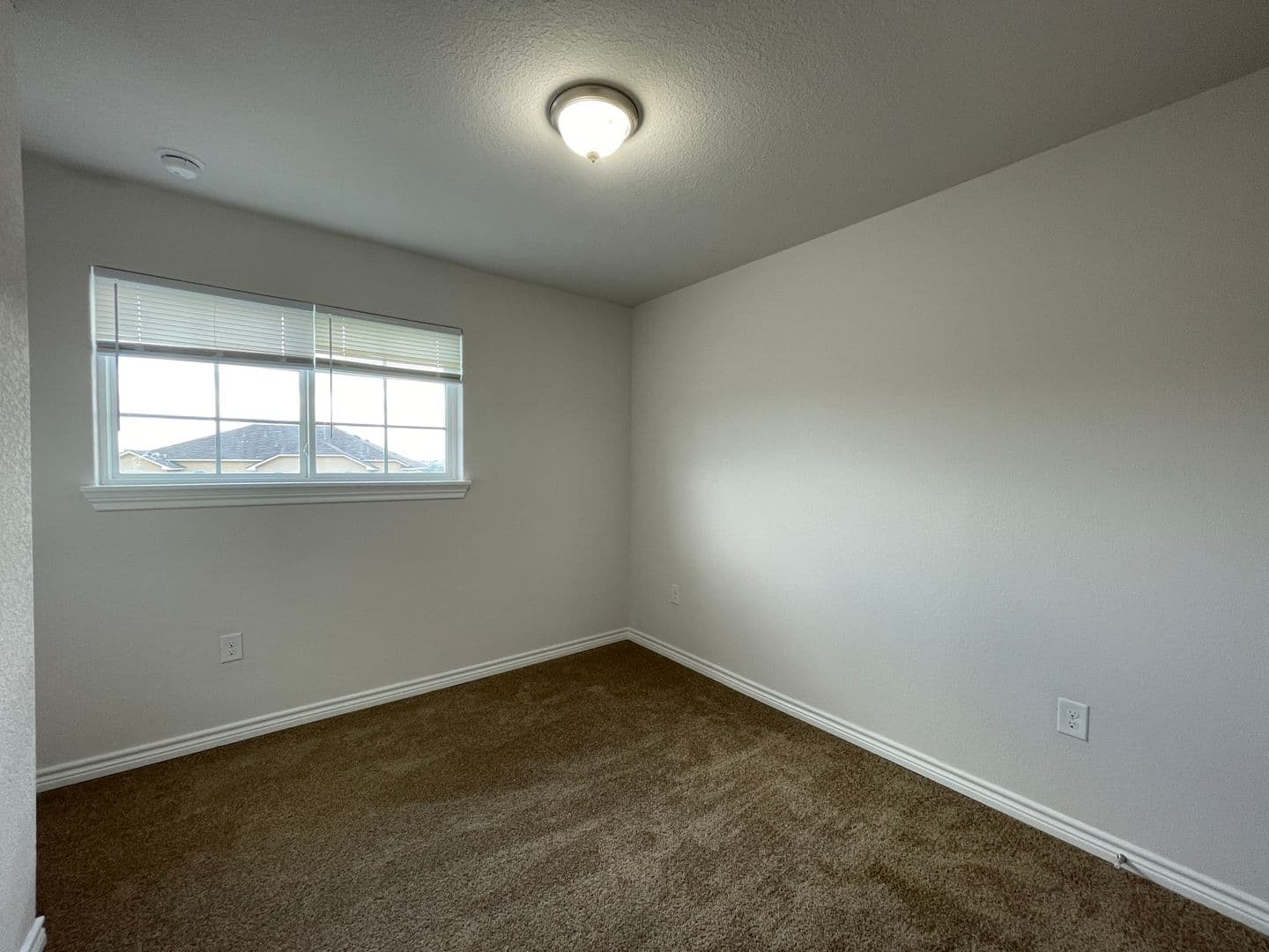 Converse Townhome: 7311 Colina Way