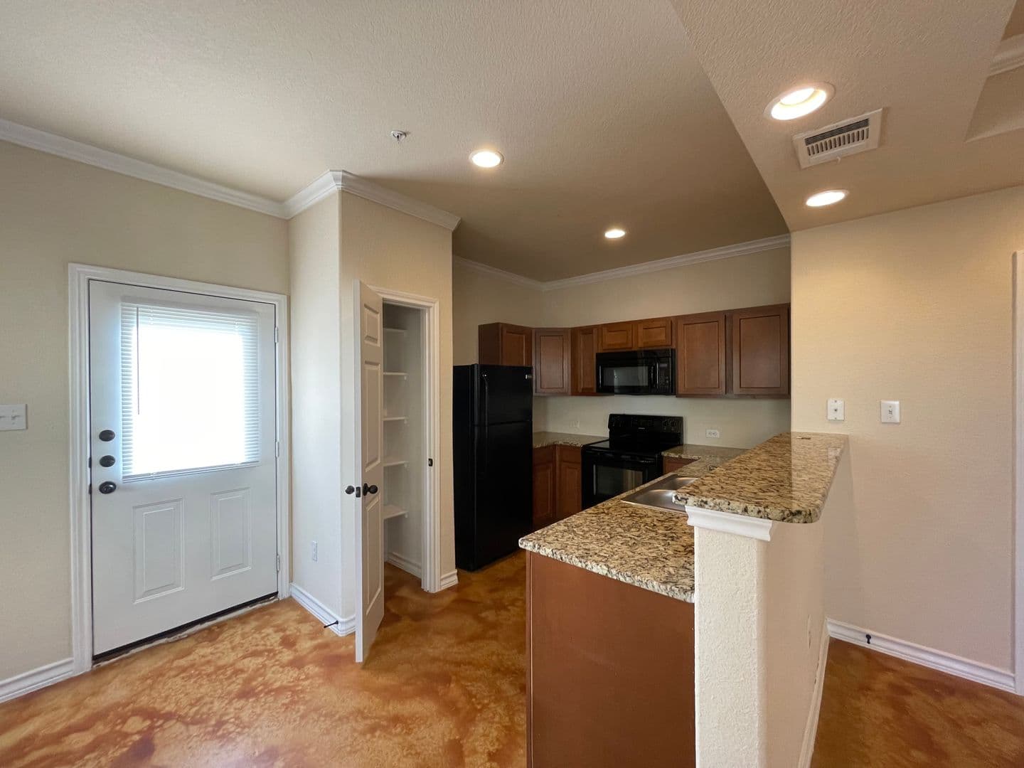 Selma Townhome: 16833 Showdown Path - 4