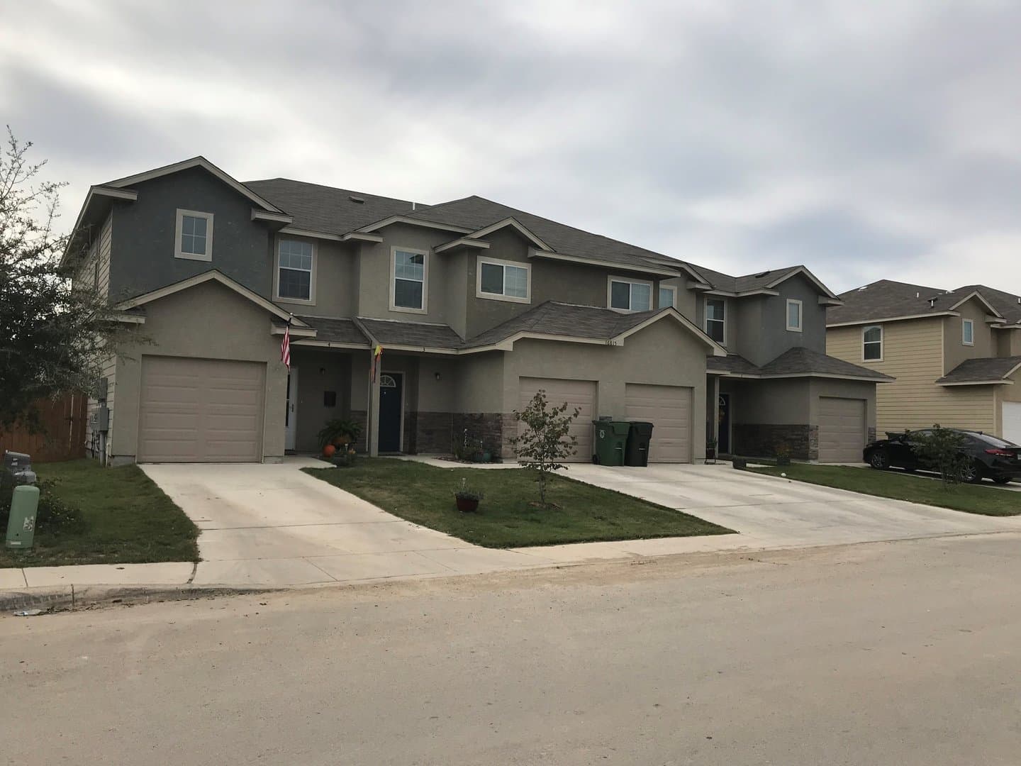 Selma Townhome: 16815 Dancing Ava - 1*