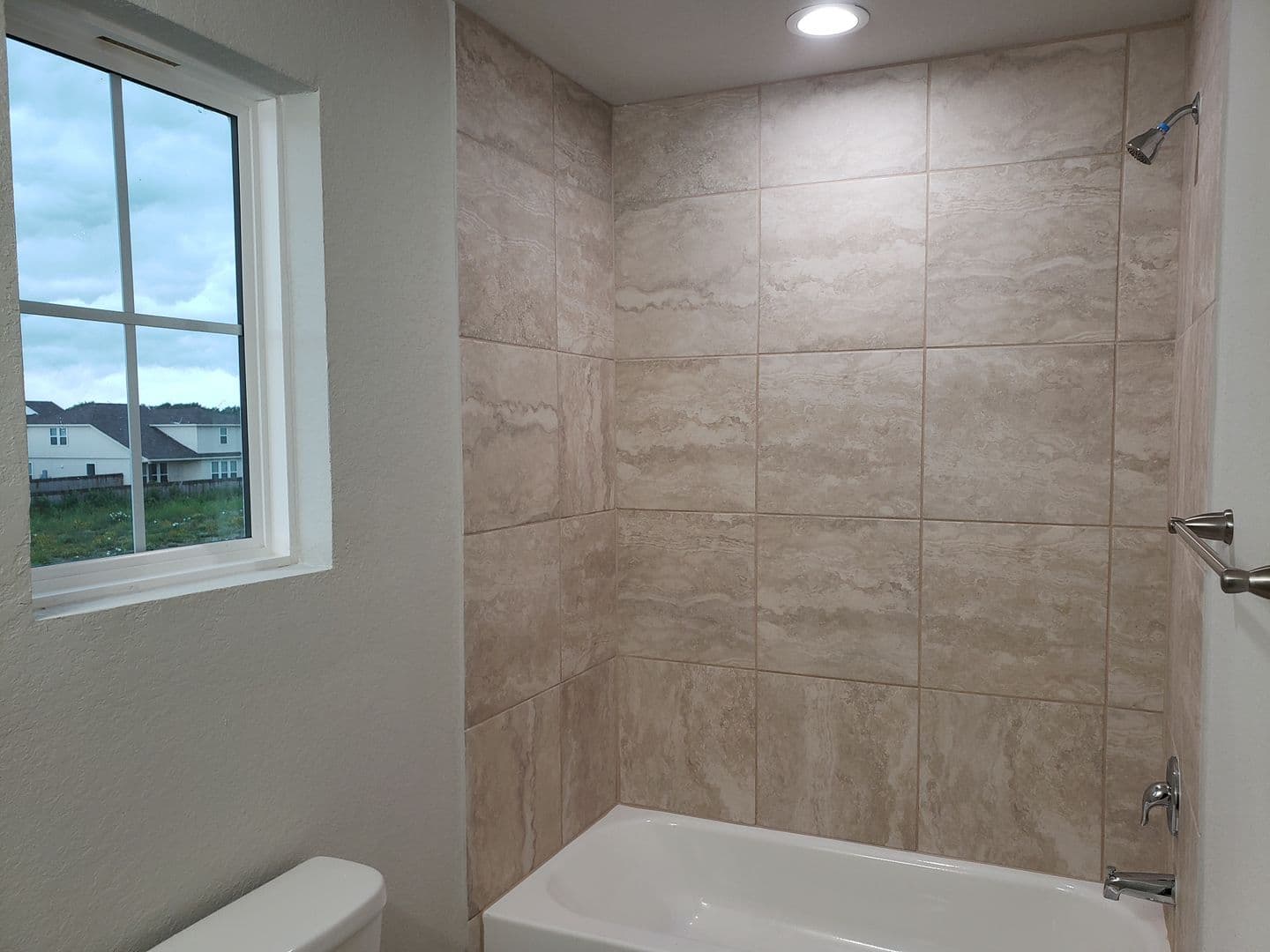 Selma Townhome: 16914 Showdown Path - 4