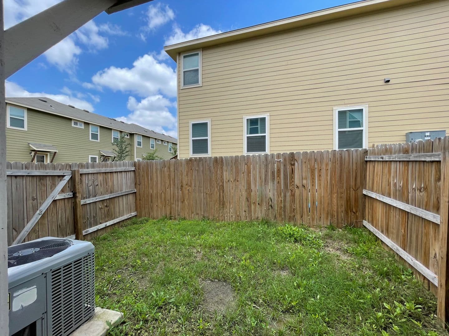 San Antonio Townhome: 6423 Melanzane Ave - 3