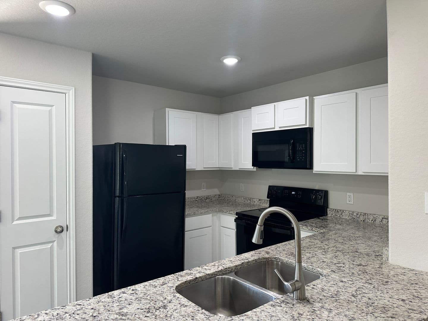 Selma Apartment: 8410 Flicka Hills