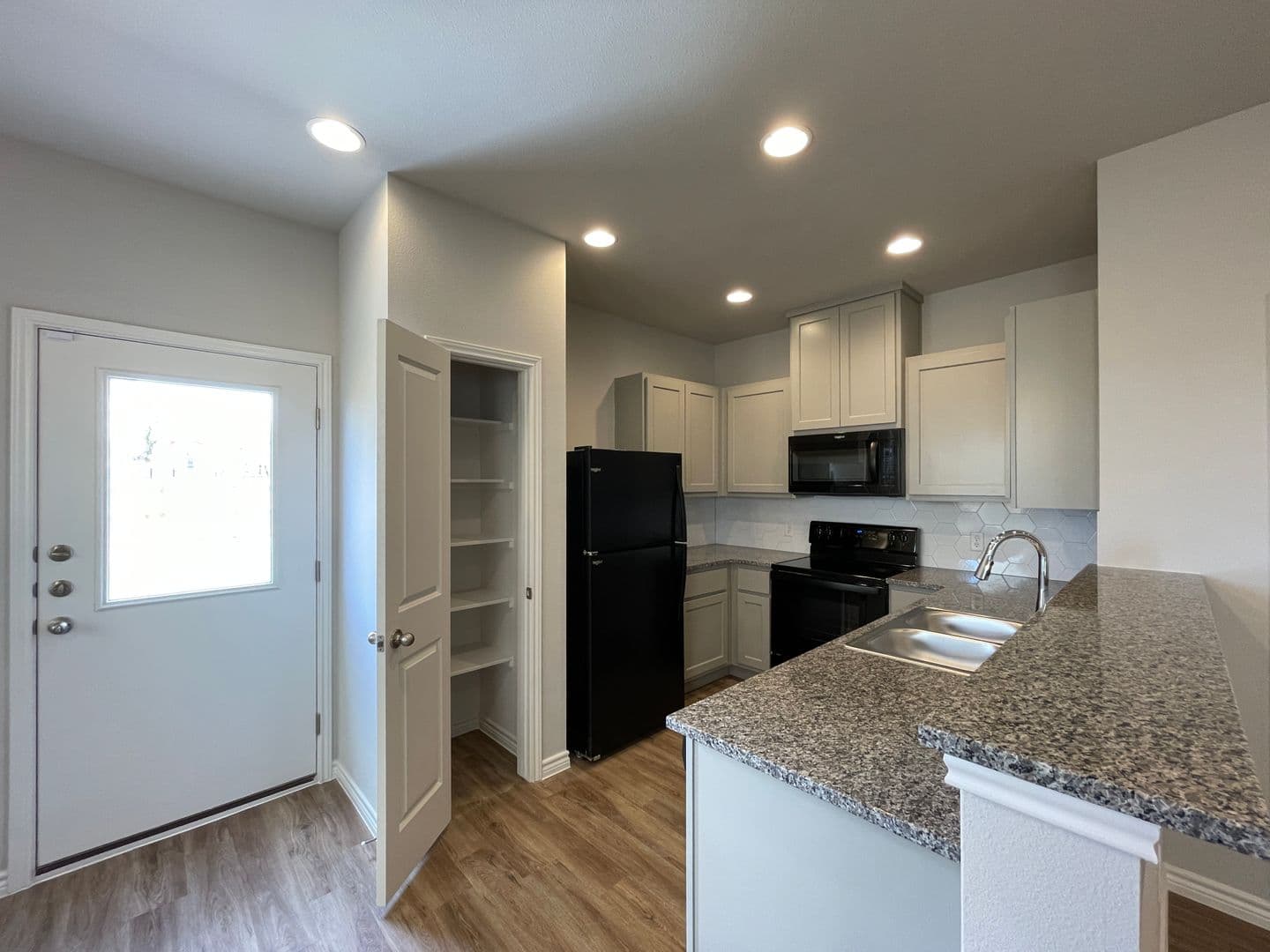 Marble Falls Townhome: 115 Peruna Drive