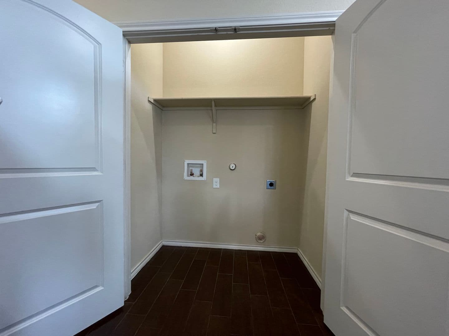 TX Townhome: 166 Creekside Villa Drive