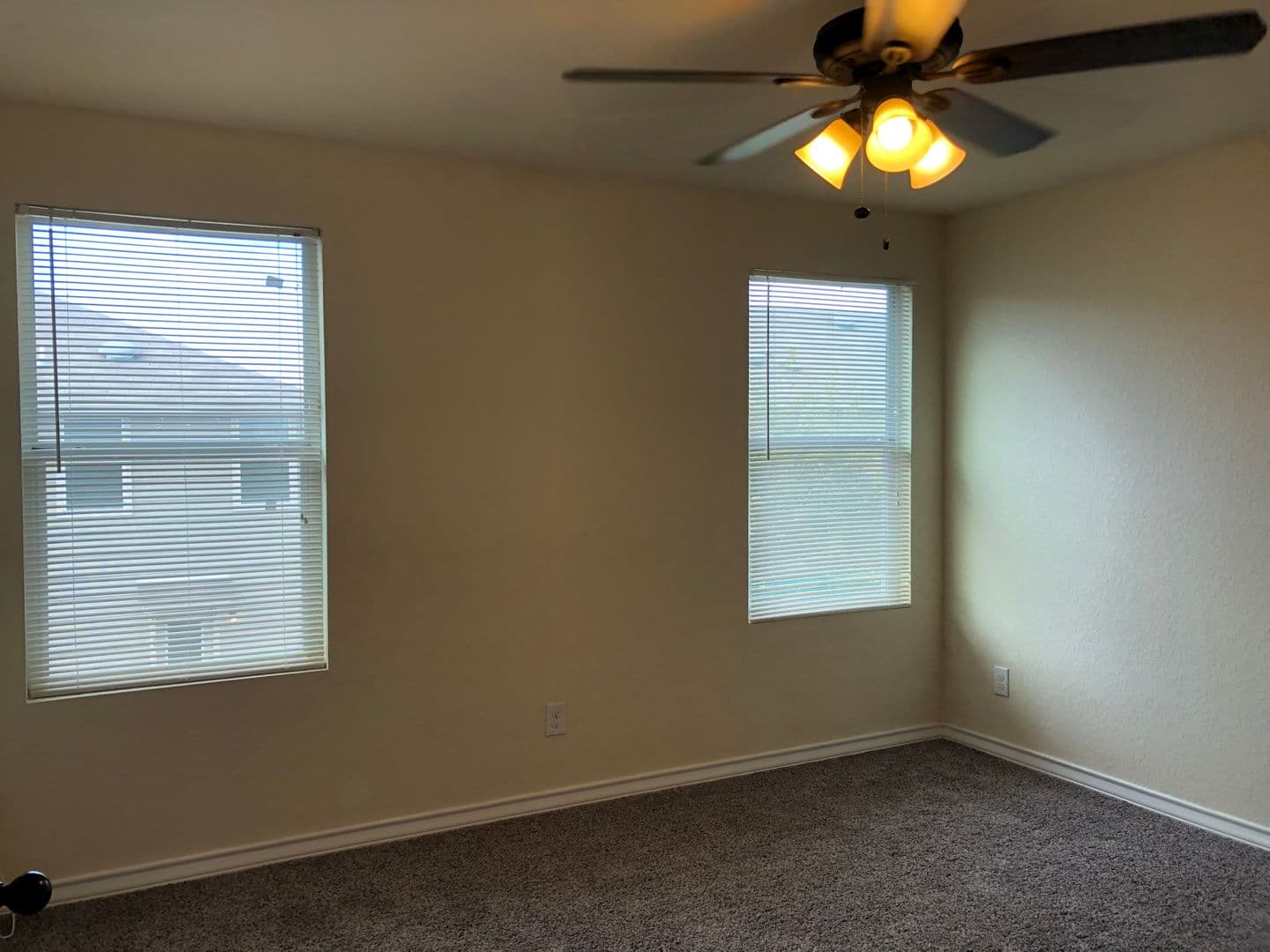 Selma Townhome: 16815 Dancing Ava - 1*