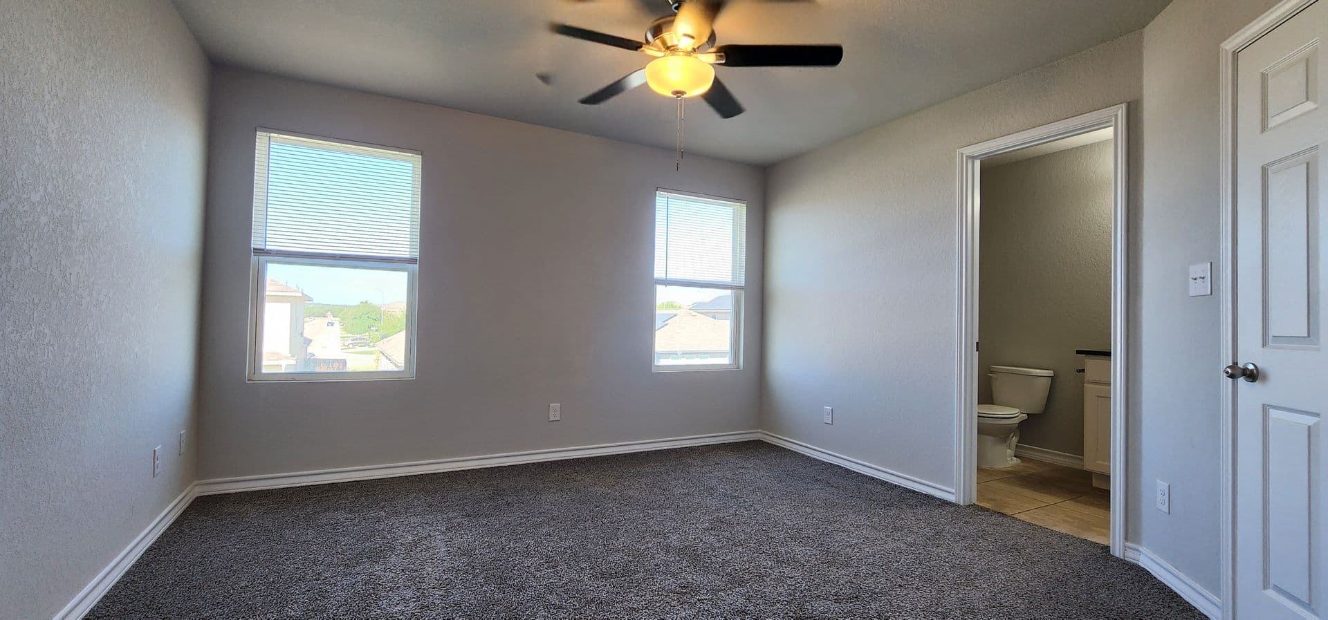 Selma Apartment: 16913 Showdown Path