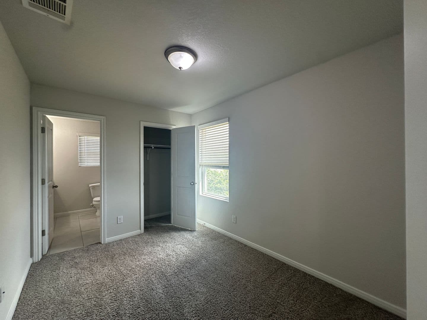 Selma Apartment: 8410 Flicka Hills