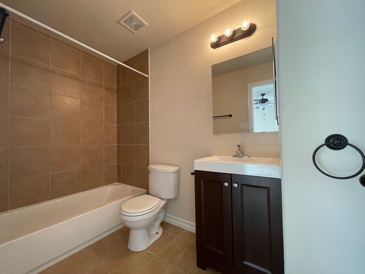 Selma Townhome: 16833 Showdown Path - 4