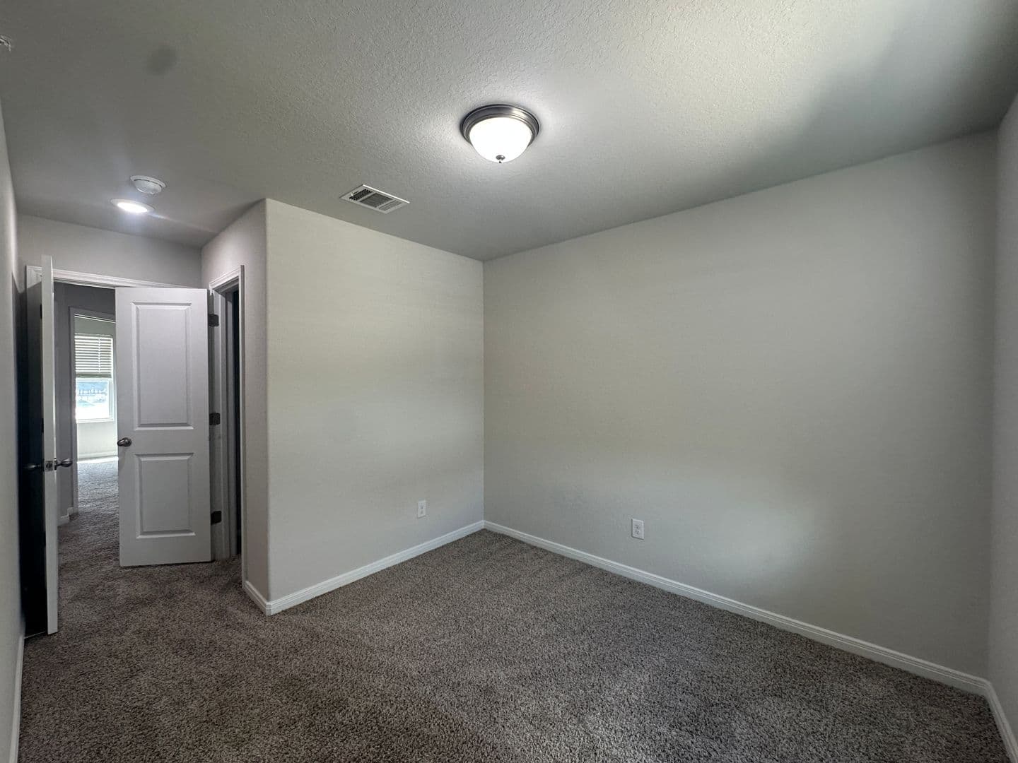 Selma Apartment: 8410 Flicka Hills