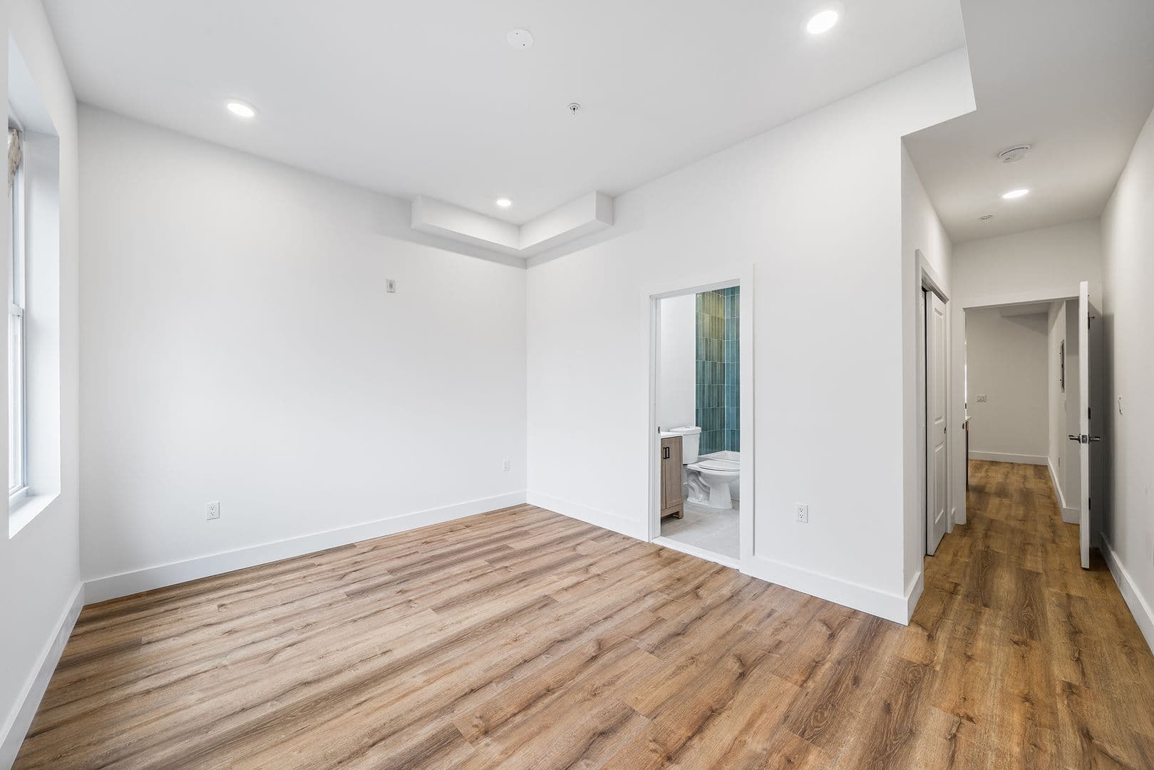 Philadelphia Apartment: 869 N 43rd St