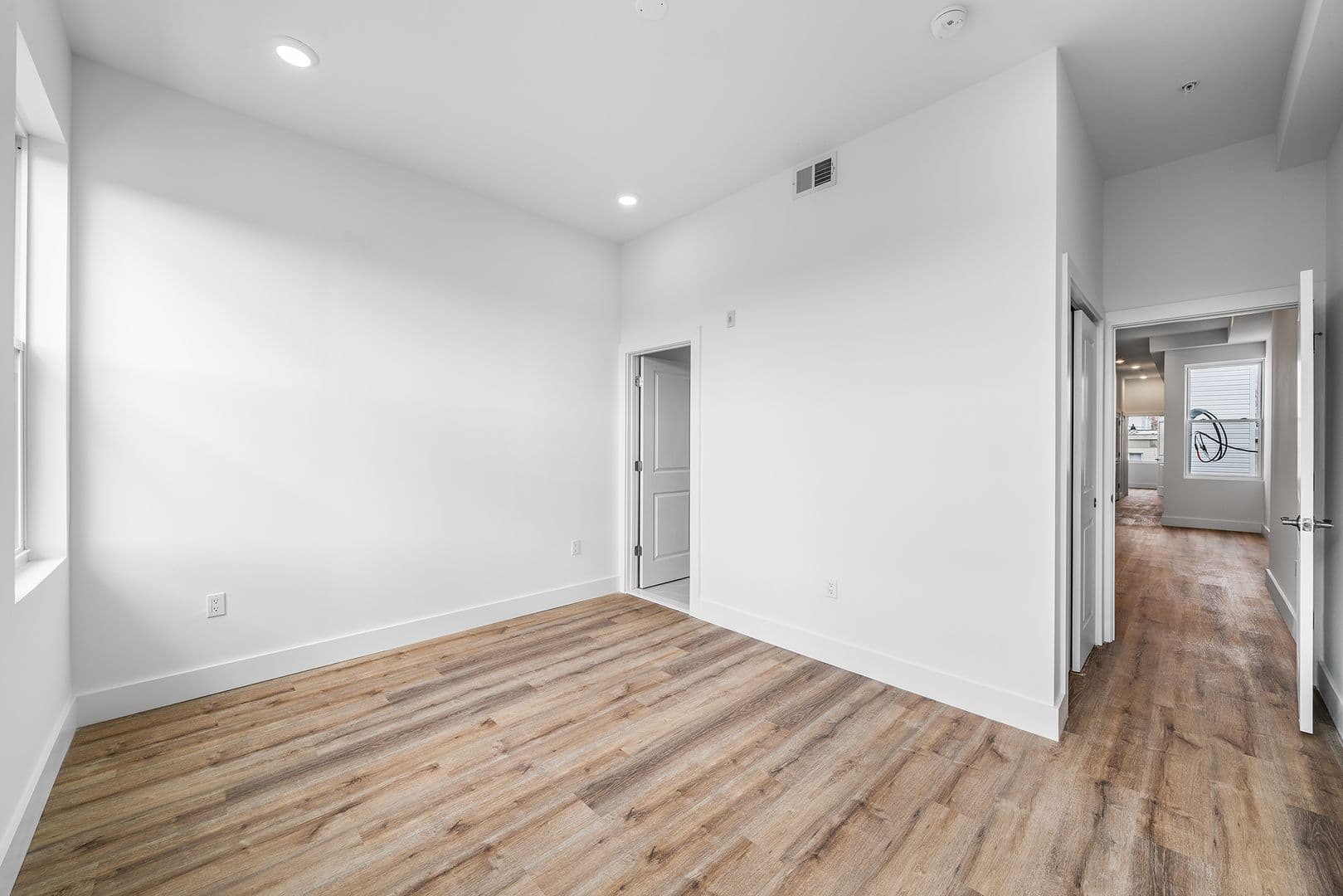 Philadelphia Apartment: 869 N 43rd St