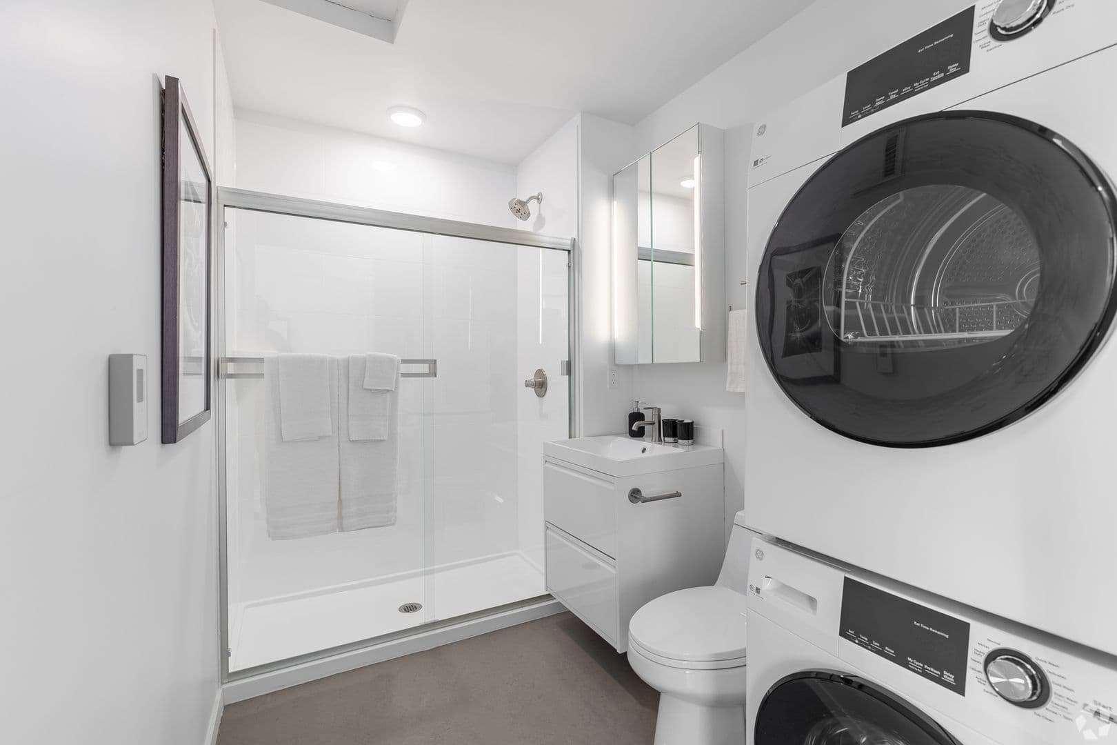 Portland Apartment: 4915 N Vancouver Ave