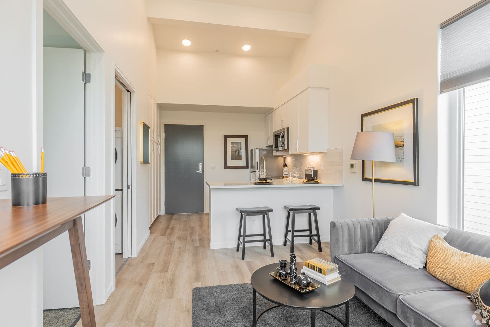 Portland Apartment: 4915 N Vancouver Ave