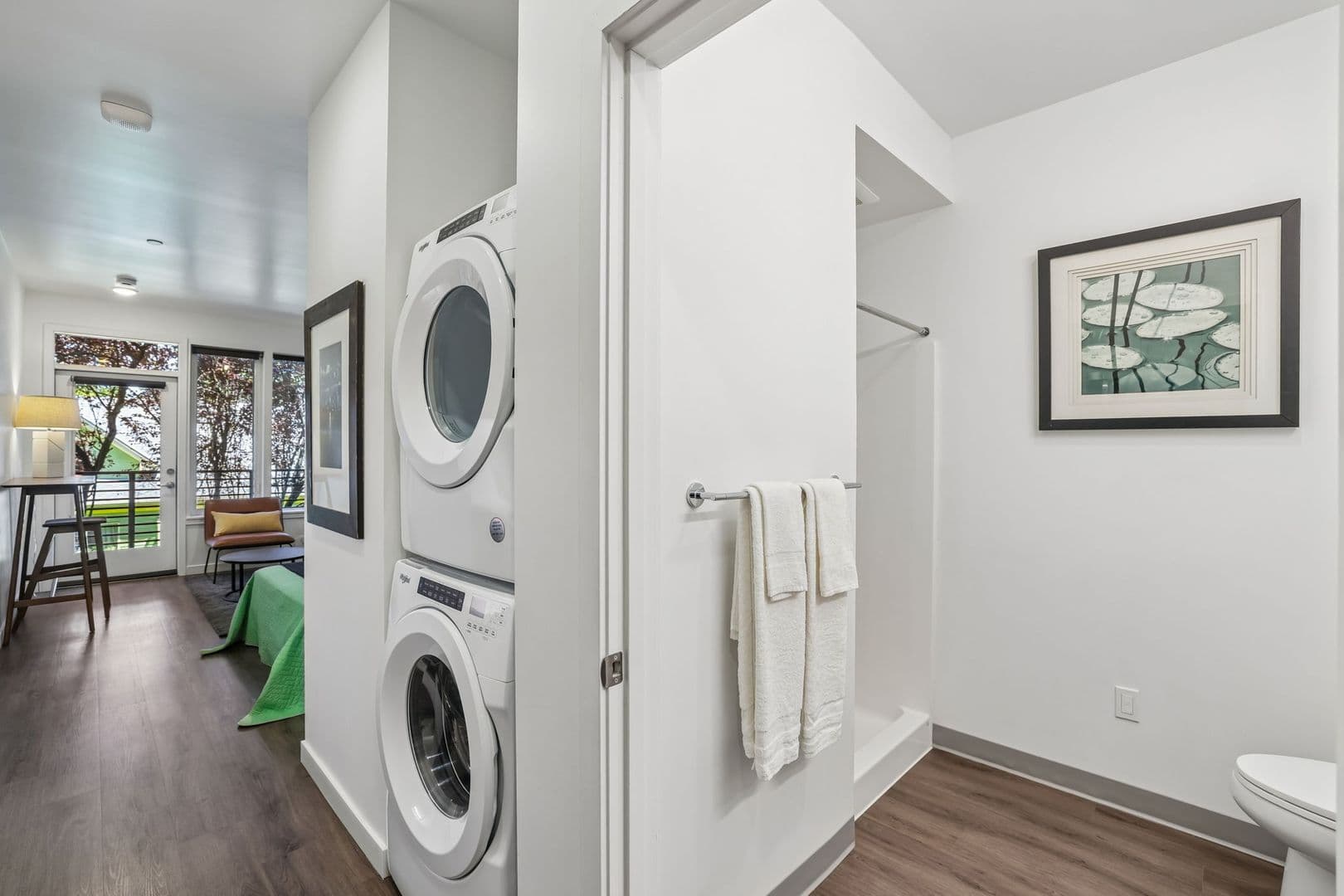 Portland Apartment: 8124 SE 6th Avenue