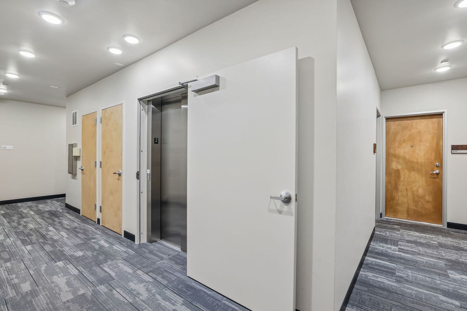 Portland Apartment: 8124 SE 6th Avenue