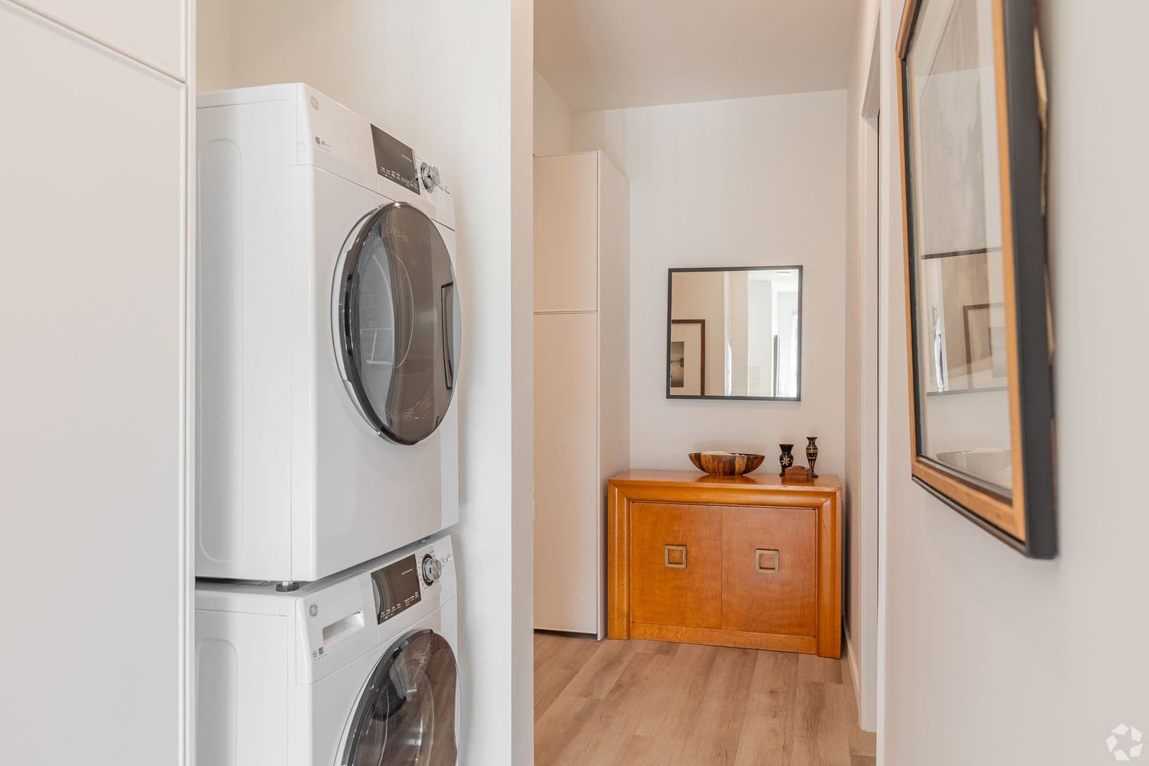 Portland Apartment: 4915 N Vancouver Ave