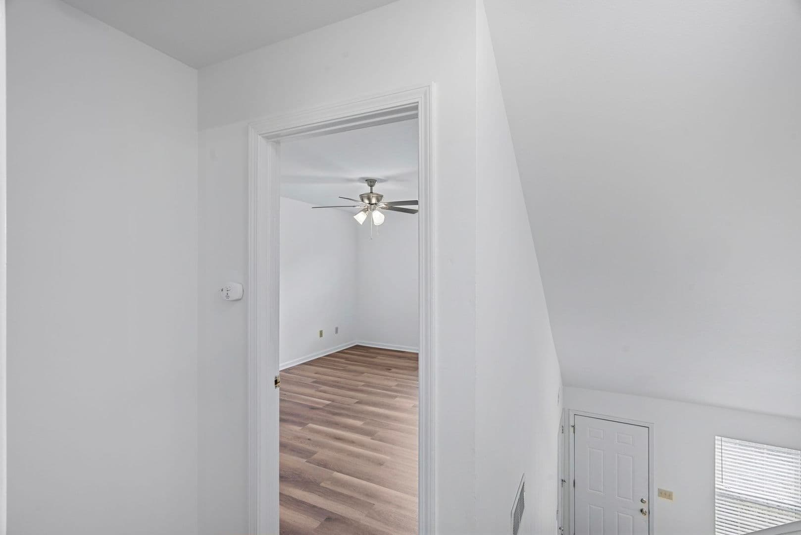 Columbia Apartment: 3527-3529 Prescott Dr.