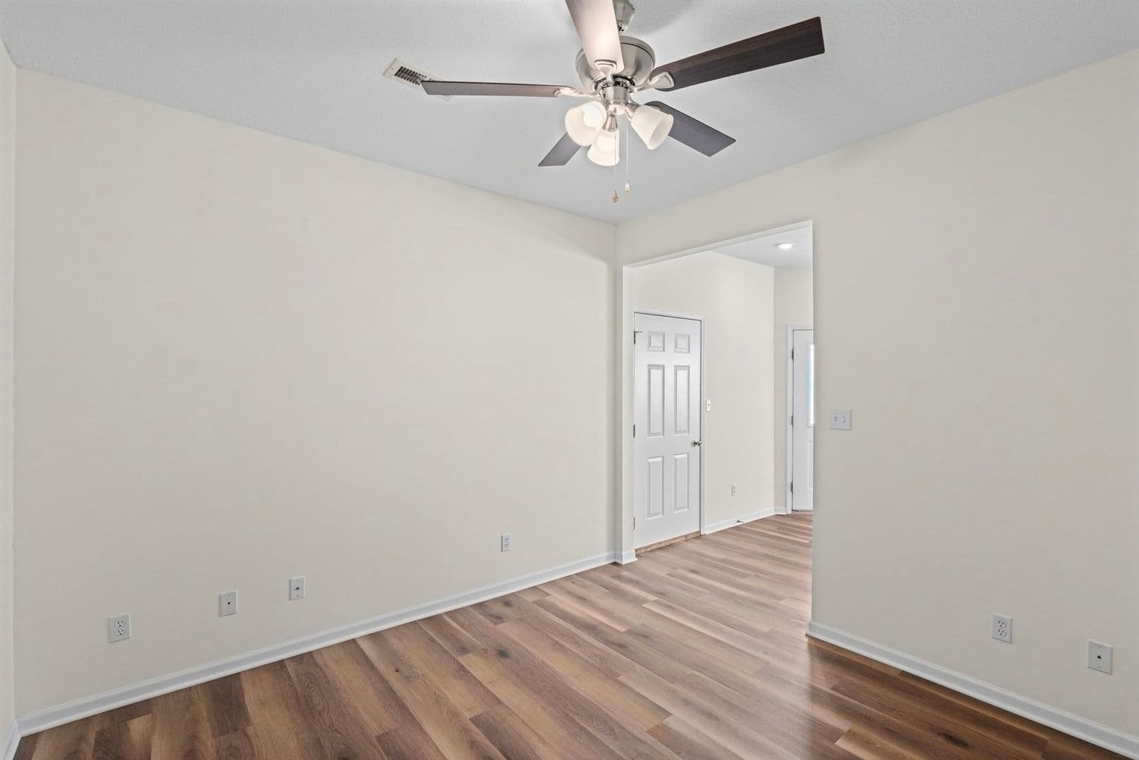 Columbia Townhome: 3252 Wind River Cir.