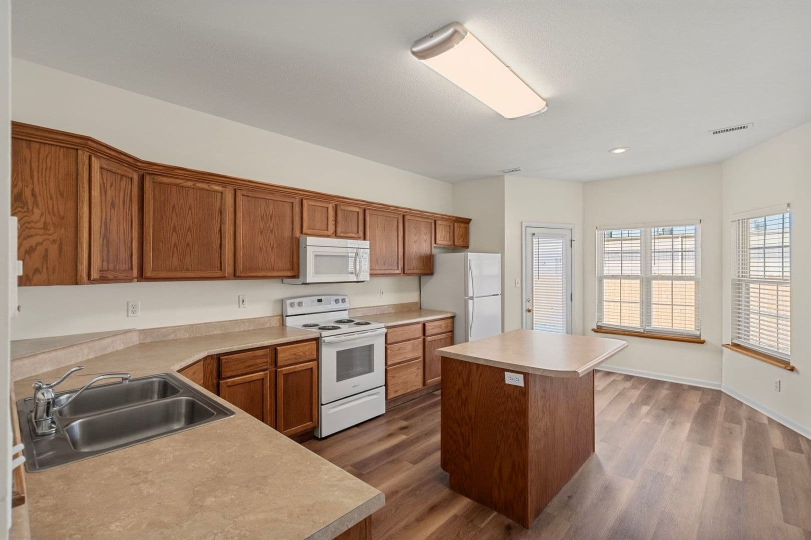 Columbia Townhome: 3252 Wind River Cir.