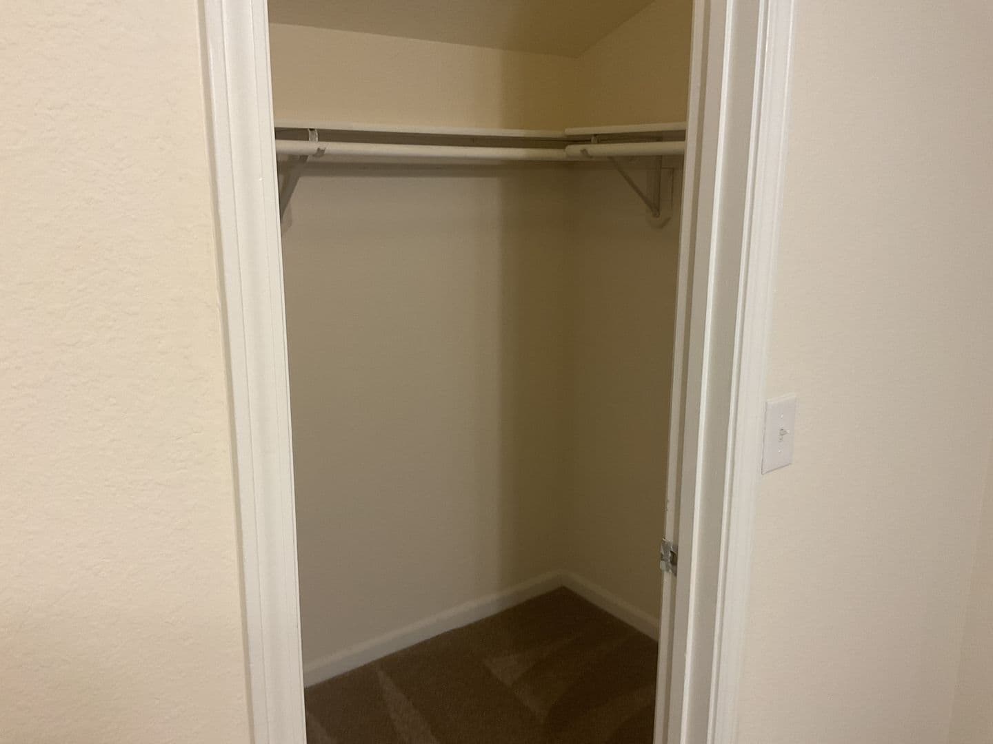 Columbia Apartment: 4304 - 4306 Caleb Court