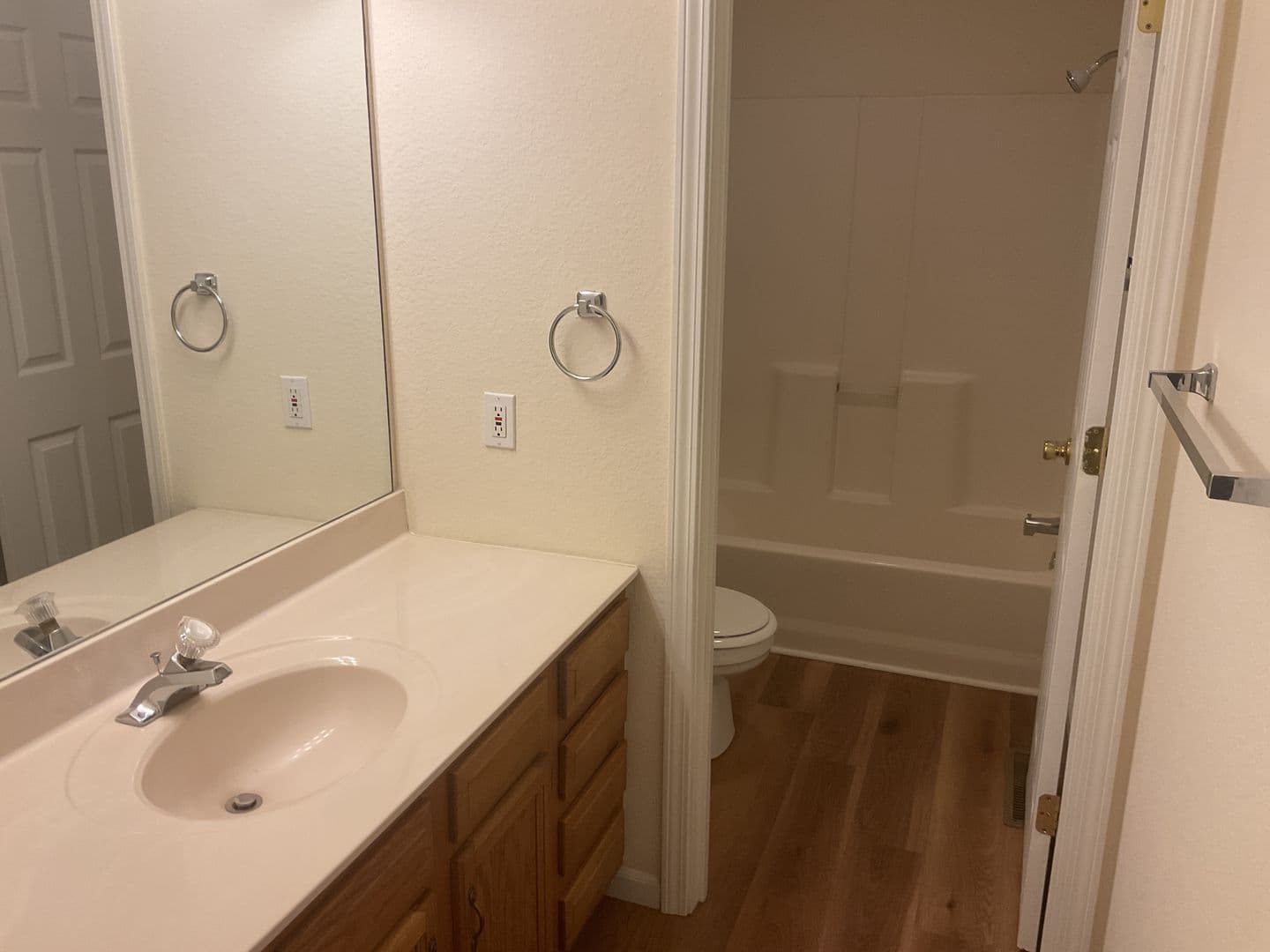 Columbia Apartment: 4304 - 4306 Caleb Court