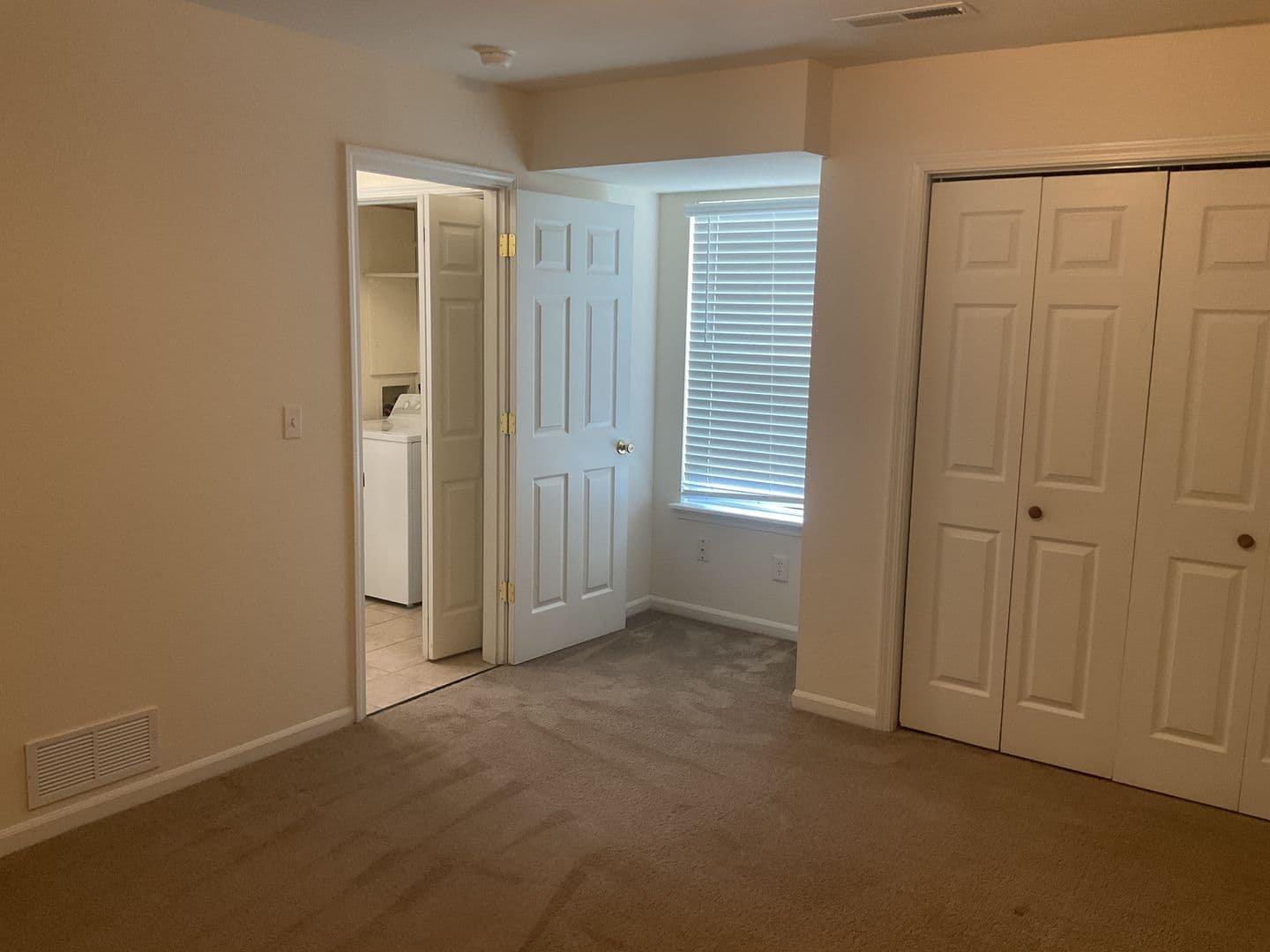 Columbia Apartment: 4304 - 4306 Caleb Court