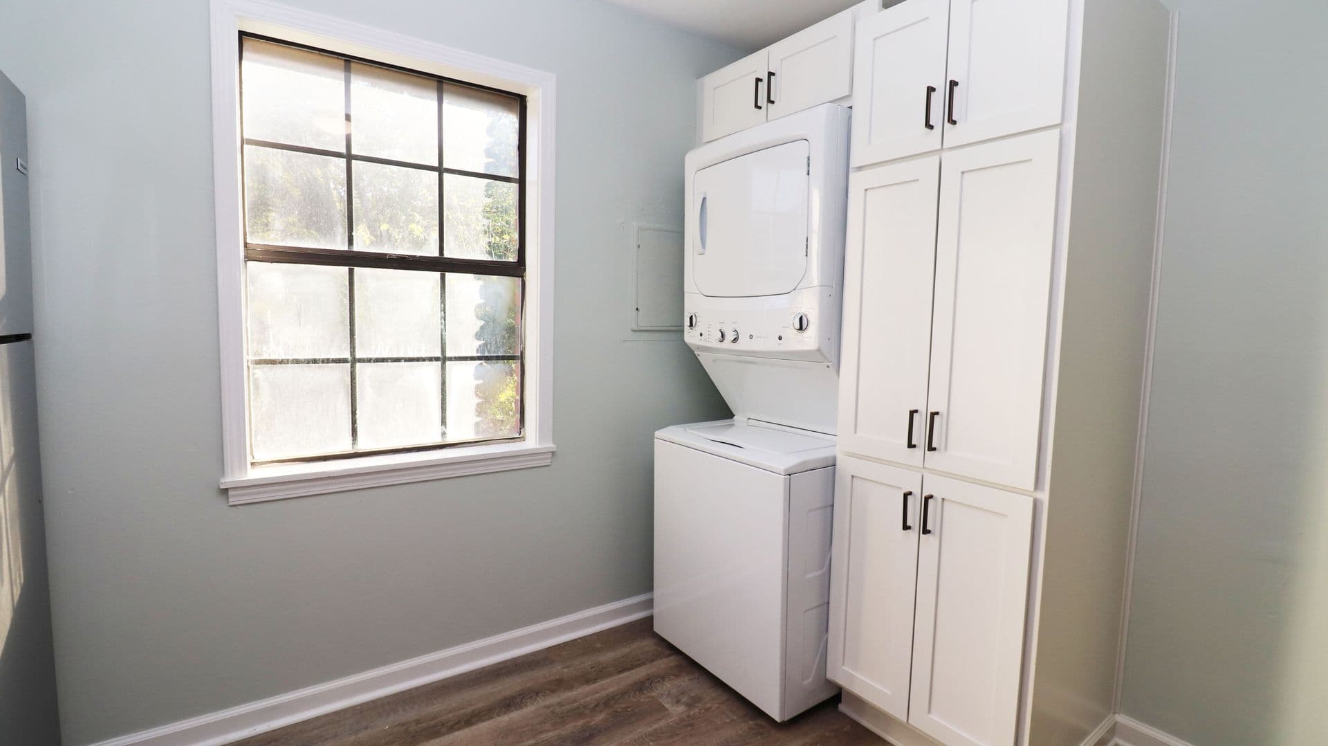 Brownsville Apartment: 212 North Washington Ave.