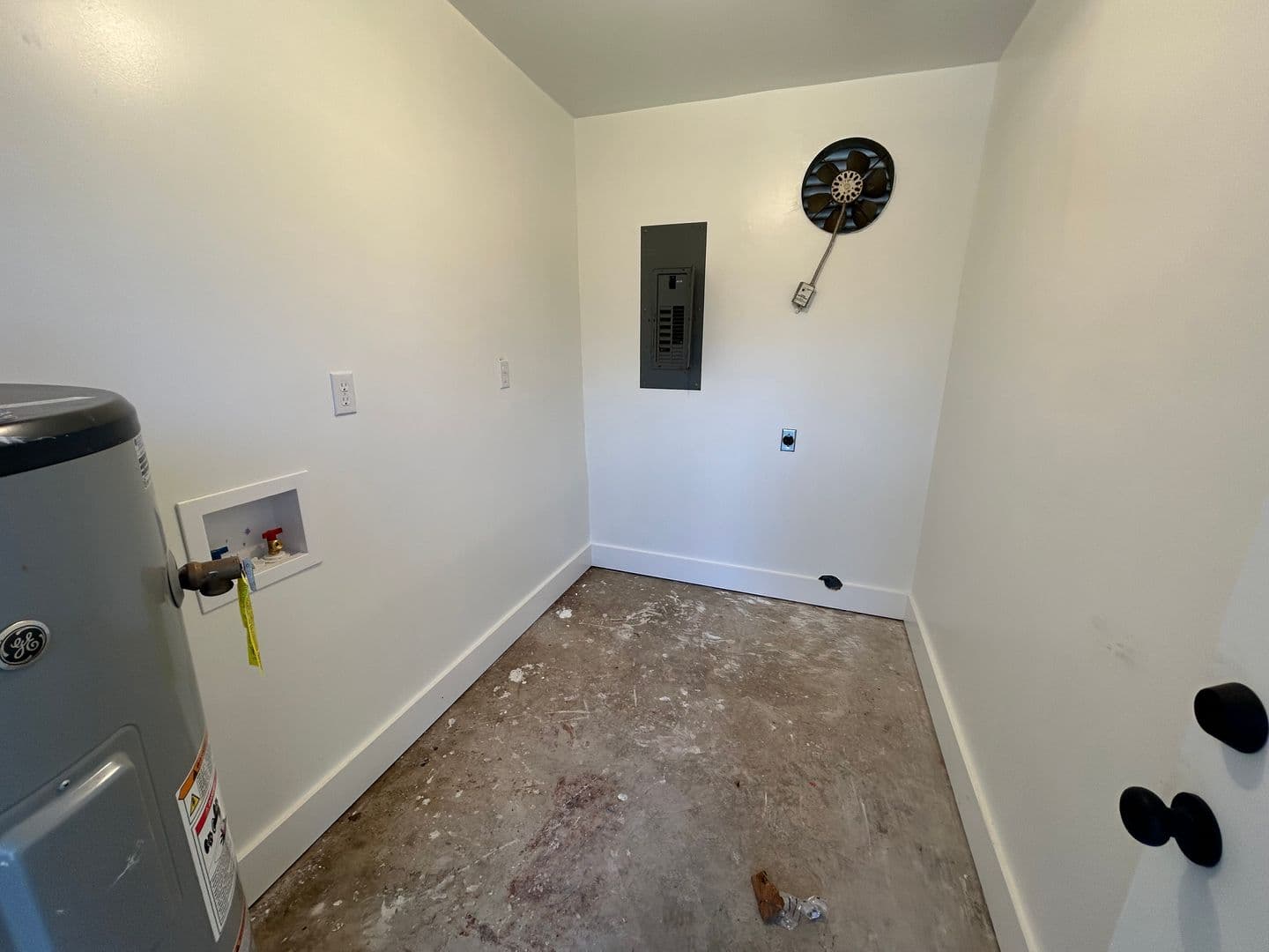 Brownsville House: 113 Holly Cove
