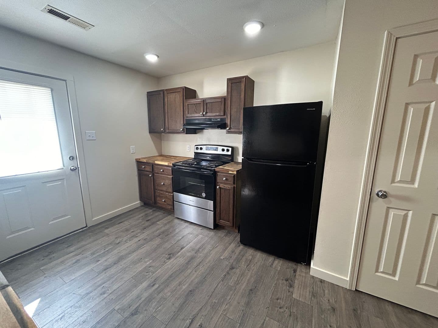 Brownsville Apartment: 1160 S. Washington Ave