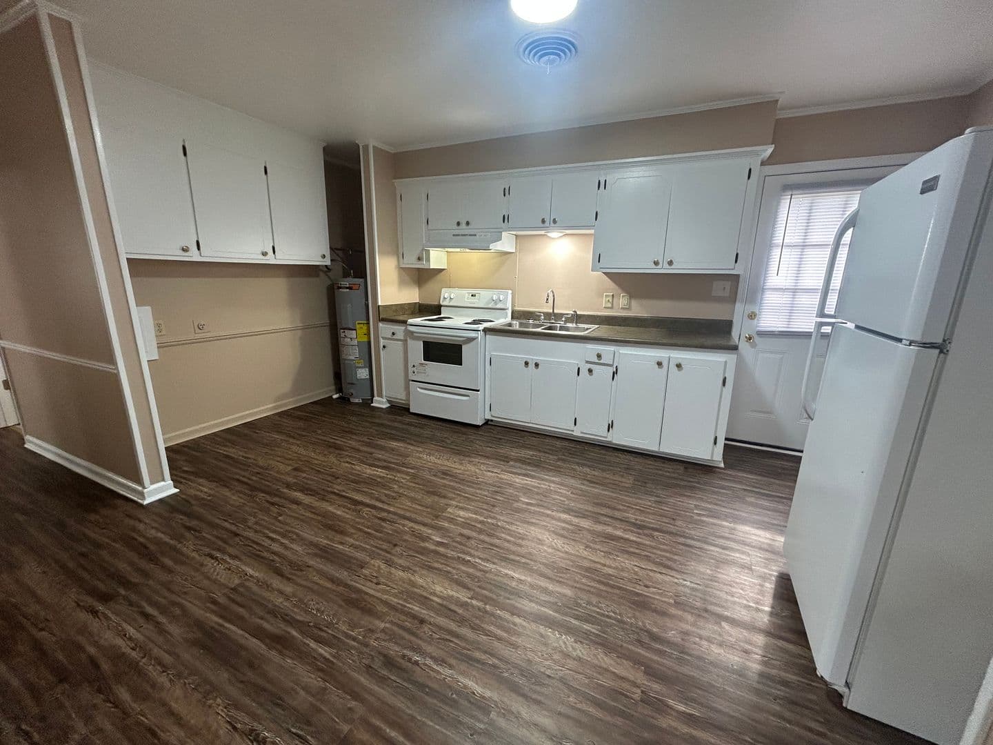 Brownsville Apartment: Beechwood