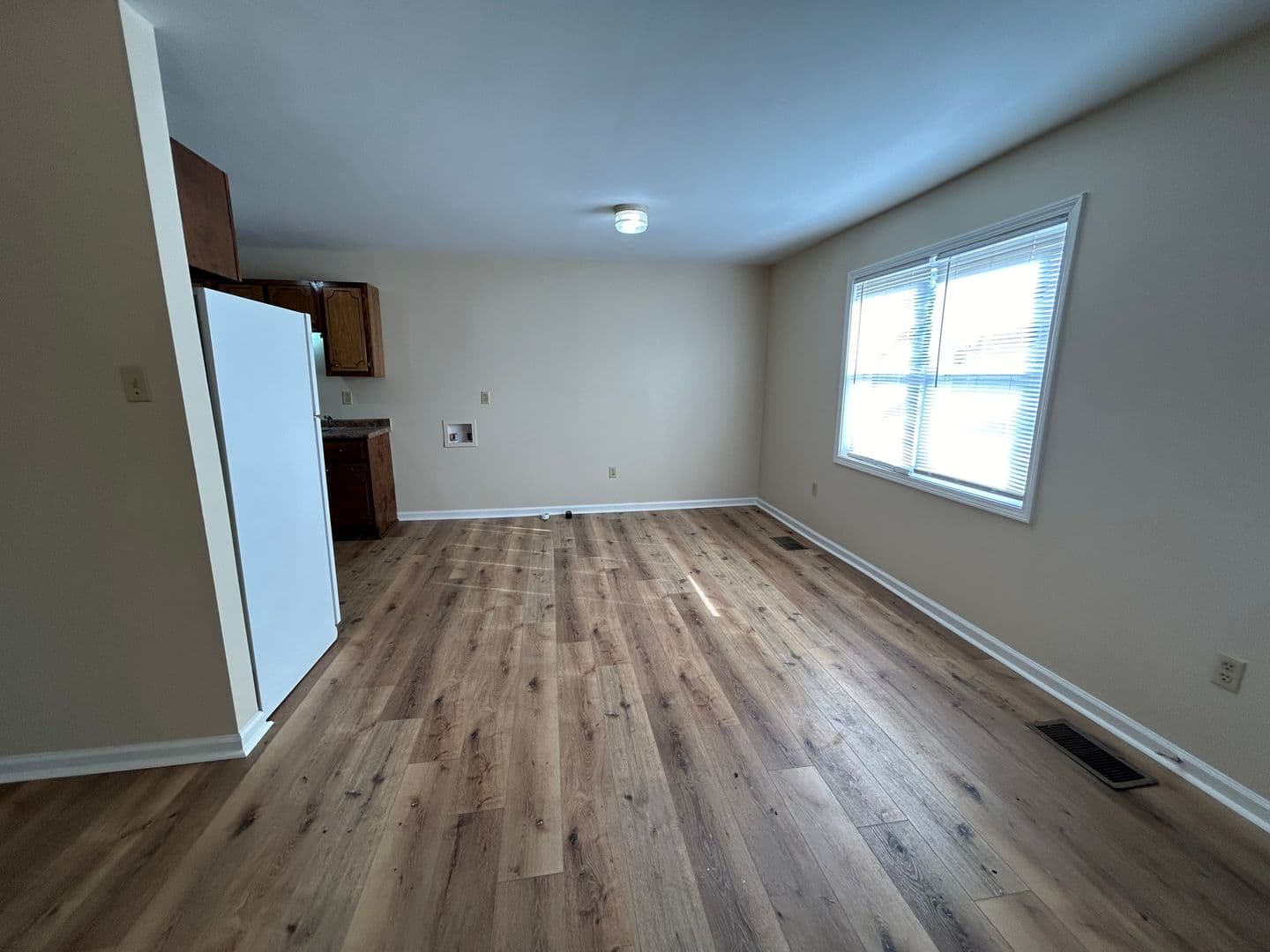 Brownsville Apartment: E. College St.