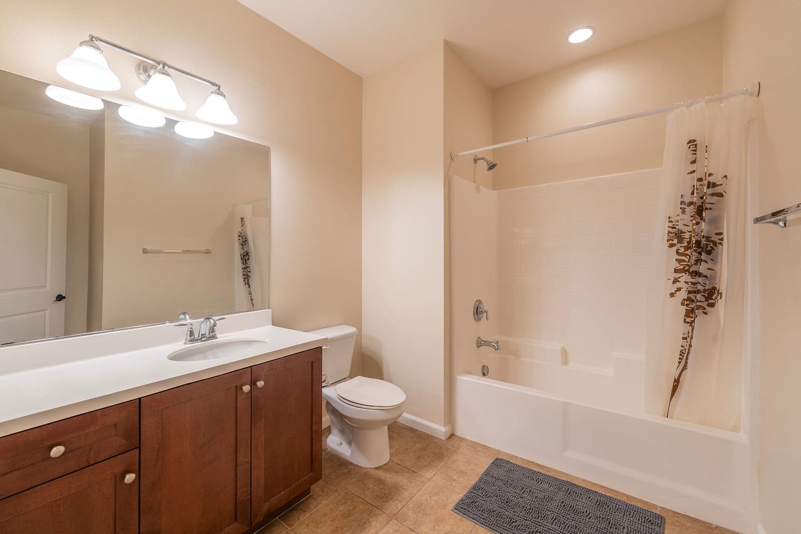 Torrance Apartment: 2303 Jefferson Street