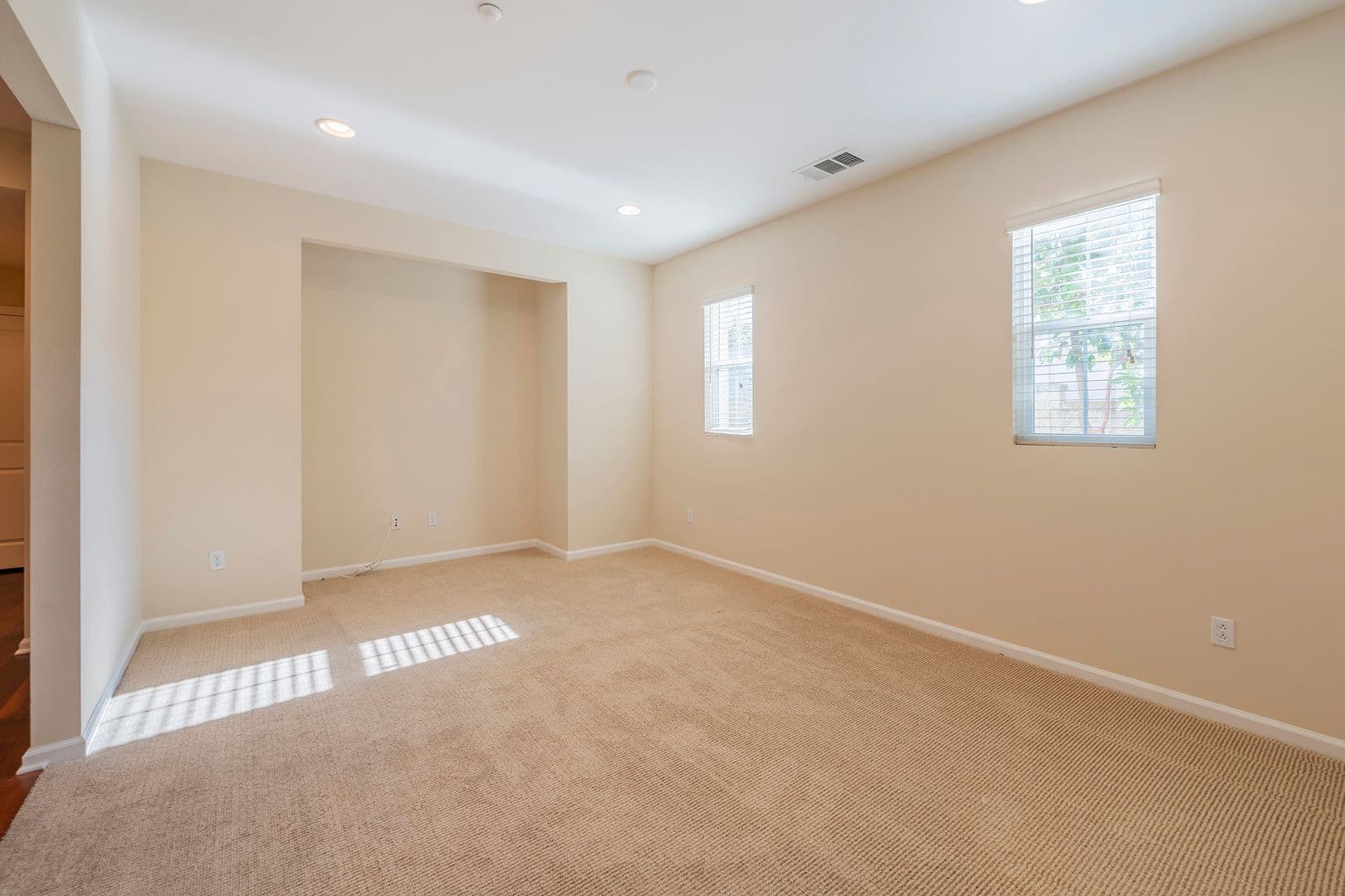 Torrance Apartment: 2303 Jefferson Street