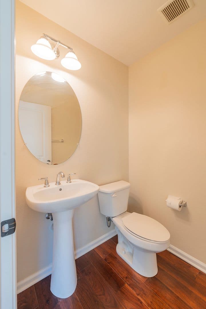 Torrance Apartment: 2303 Jefferson Street